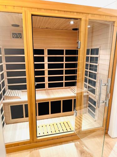 Szauna, Wellness City Apartment, Infrarotkabine, Top Lage in Bensheim