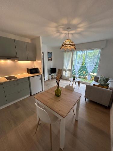 Le Belvédère - Balcon plein sud au calme - Location saisonnière - Saint-Pierre-du-Mont