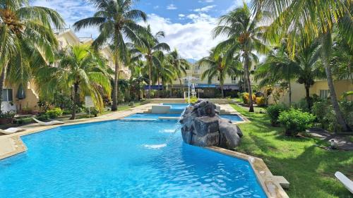 Les Latanier Complex in Flic-En-Flac