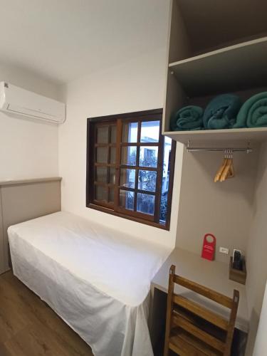 1 double bed, 3 twin beds