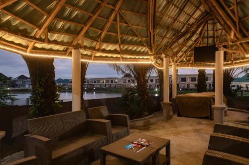 Вид, Waterfront Villas And Wellness SPA in Warri