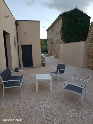 L'échappée Provençale (L'echappee Provencale) in Les Granges-Gontardes