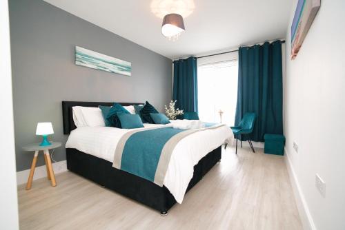 Milton Keynes new 5-Bedrooms 11guests Contractor family holiday Free Parking gîte à louer Moulsoe