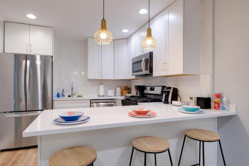 Alexandria Townhome in Upcoming Neighborhood! in Alexandria, USA