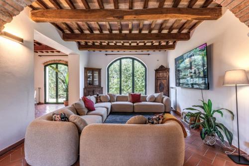 400 négyzetméteres, 9 hálószobás Villa 5 fürdőszobával Terricciola területén (AwesHome - Villa San Martino) in Chianni