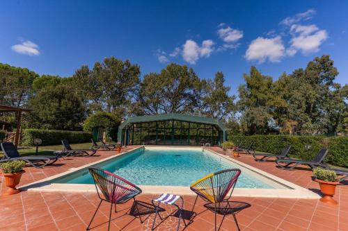 400 négyzetméteres, 9 hálószobás Villa 5 fürdőszobával Terricciola területén (AwesHome - Villa San Martino) in Chianni