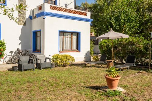 Atenea Room by the Beach - Claire Homes in Castelldefels