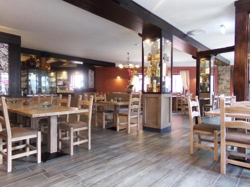 餐廳, 里德酒店 (Hotel im Ried) in 多瑙沃特