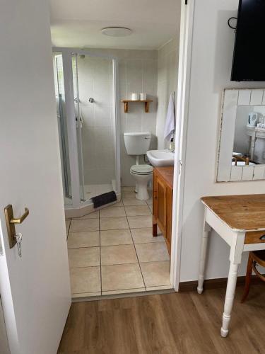 Valley Heights Guest House and B & B - image 3