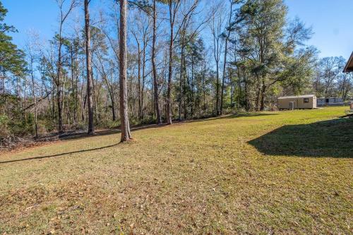 Nature Lover's Dream Home in Lloyd