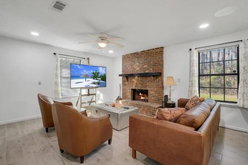 Nature Lover's Dream Home in Lloyd