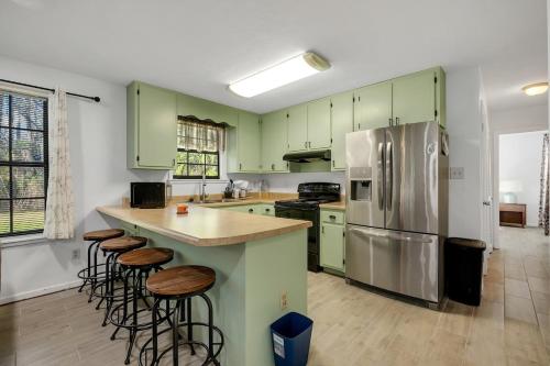 Nature Lover's Dream Home in Lloyd