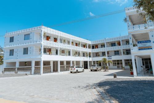 Stylish Studio, Pool and Walk to Beach in วาตามู