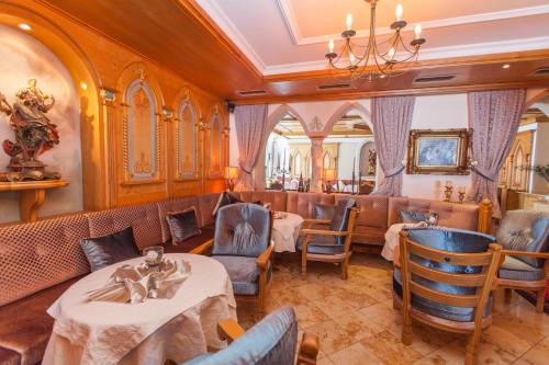 Bar/lounge, Hotel Schlosshof in Ischgl