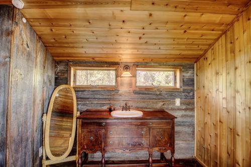 Near All-Season Trails: Lakefront Crosby Getaway! in Crosslake (MN)
