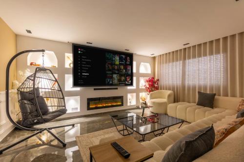 Appartement avec salle de cinema in 샤라프