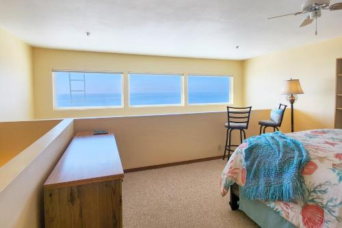 Nye Beach Ocean Front Condo! Ocean Memories - image 11