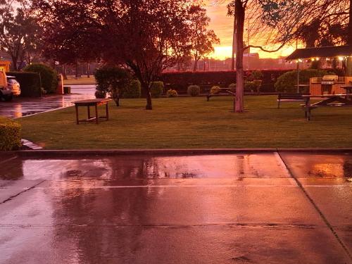 City Park Motel and Apartments in Wagga Wagga