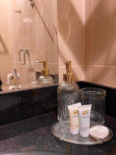 غرفة وصالة بسلطانه مريحة وهادئة in Al Bishr