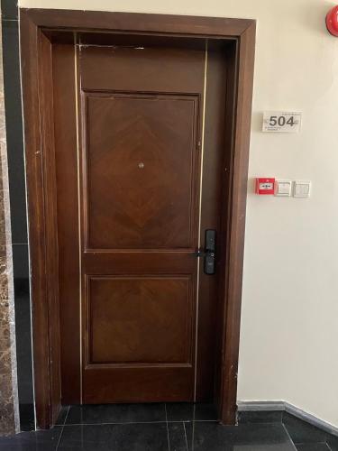 غرفة وصالة بسلطانه مريحة وهادئة in Al Bishr