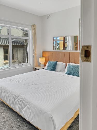 Parkside 1 bedroom home Whisper quiet - image 7
