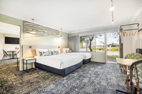 คอนดารีโฮเต็ล (Kondari Hotel) in อ่าวเฮอร์วี่