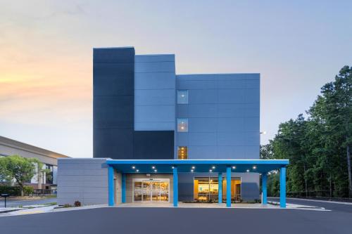 Tru by Hilton Commerce - image 5