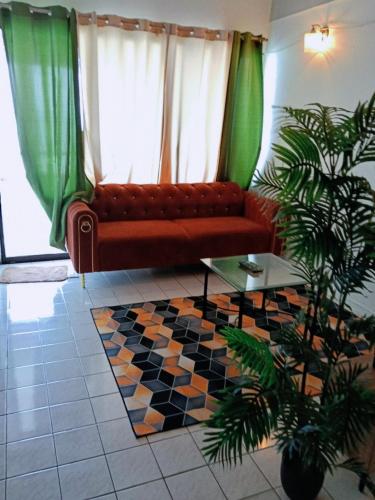 Oceanwhite Homestay Corus in ตามัน ฮาจี ไซนัล