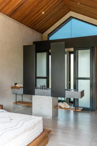 Veda - Sleek 2BR Canggu Oasis with Lush Tropical Vibes! - image 4