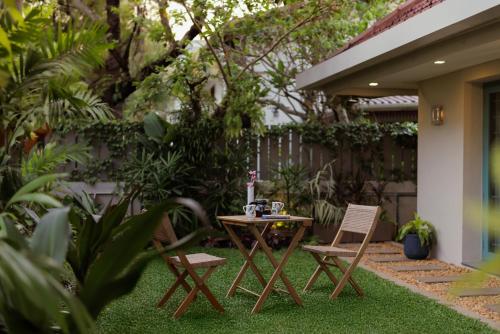 tuin, Mammootty House Kochi - a VKation Experience in Wellington Island