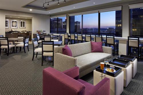 Hyatt Regency Tulsa Downtown - image 6