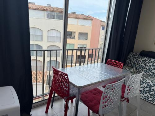 Studio Cosy entre port et mer Cap Agde near Vieux Agde