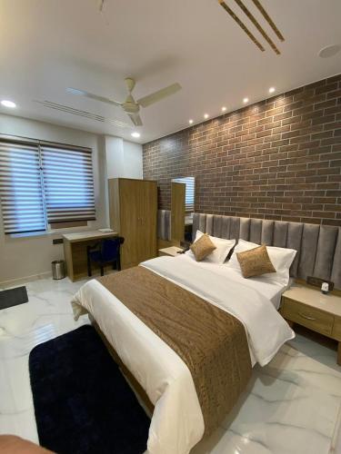 1 double bed