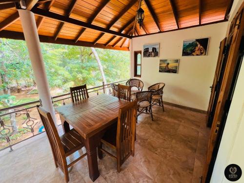 ห้องอาหาร, Binara Home Stay in โปลอนนารุวา