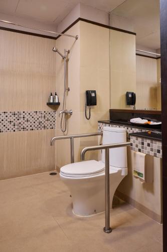 room detail thumbnail 2