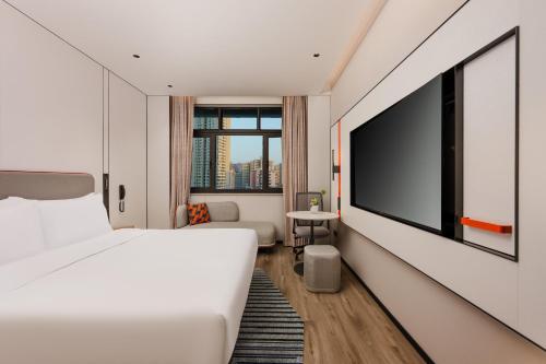 room detail thumbnail 1