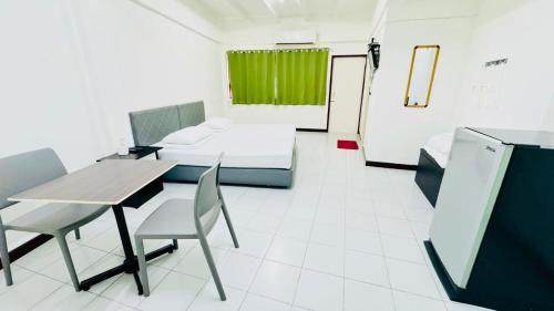 Bangkok-Pratunam Hotel Room Type - Double Room with Terrace