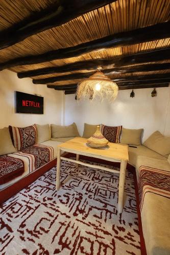 Cozy Moroccan Studio in 샤라프