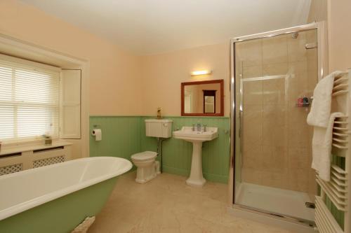 Corrib House Guest Accommodation - image 6