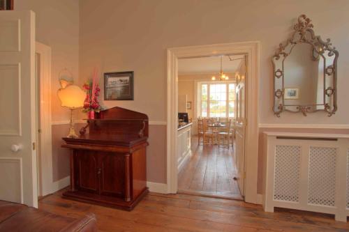 Corrib House Guest Accommodation - image 5