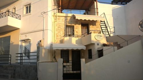  Vintage House Studios' Pitsidia, Pension in Pitsidia