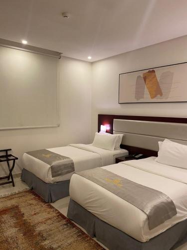 2 twin beds