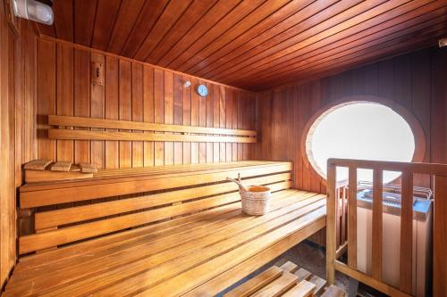 Le COQ Bleu d'Azur- Piscine - Parking - AC -WIFI in 芒通