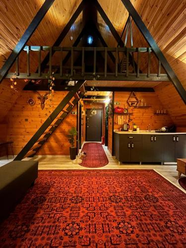 ห้องส่วนกลางสำหรับนั่งเล่น/ดูทีวี, Mira Bungalow in ชิเลกลี