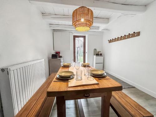Удобства, Maison 200m2 Grand Jardin & Parking in Bougé-Chambalud