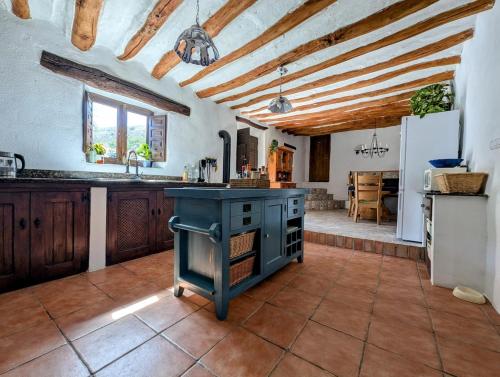 Casa Satori Country House & Pool Sleeps 8 in El Contador