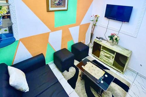 1 Bed Studio Sleeps 2 - Canal View Parking Wifi - image 2
