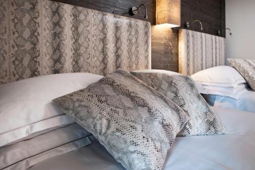 Morosani Fiftyone - the room only Hotel - image 14