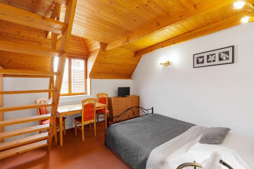 Hotel Bella - image 12