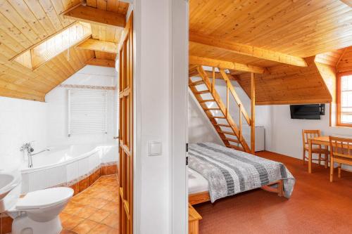 Hotel Bella - image 4